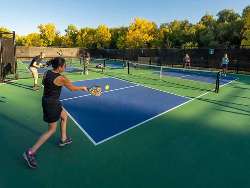 Nhà nhà chuyển sang chơi pickleball: Liệu tennis có lâm nguy? 2 chi phi xay dung san pickleball phan tich chi tiet 672c2c0943f26