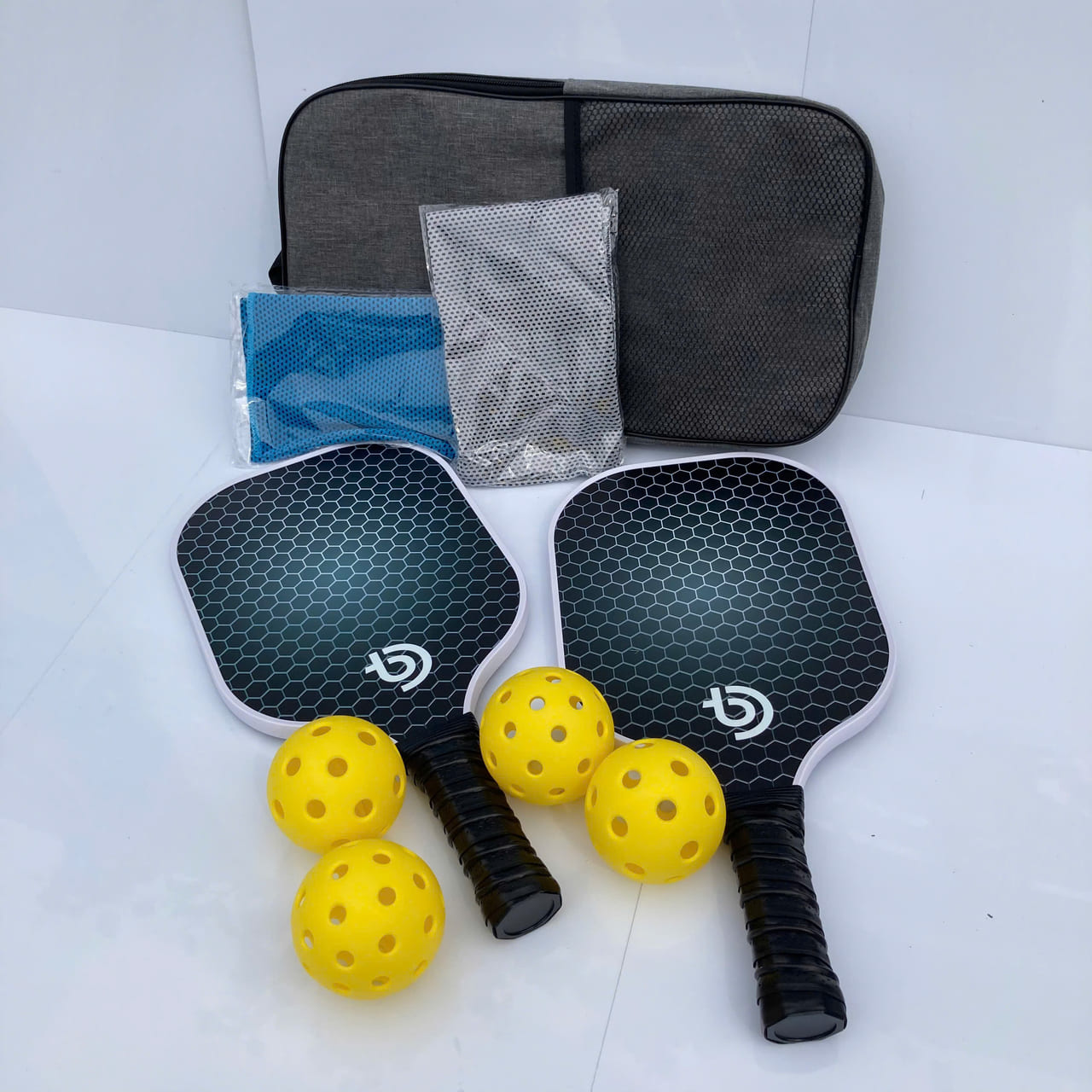 Mẹo chọn vợt pickleball phù hợp với phong cách chơi Mẹo chọn vợt pickleball phù hợp với phong cách chơi